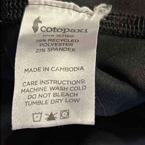 ⭐️ Cotopaxi black tights pants Size XL - Picture 4 of 8